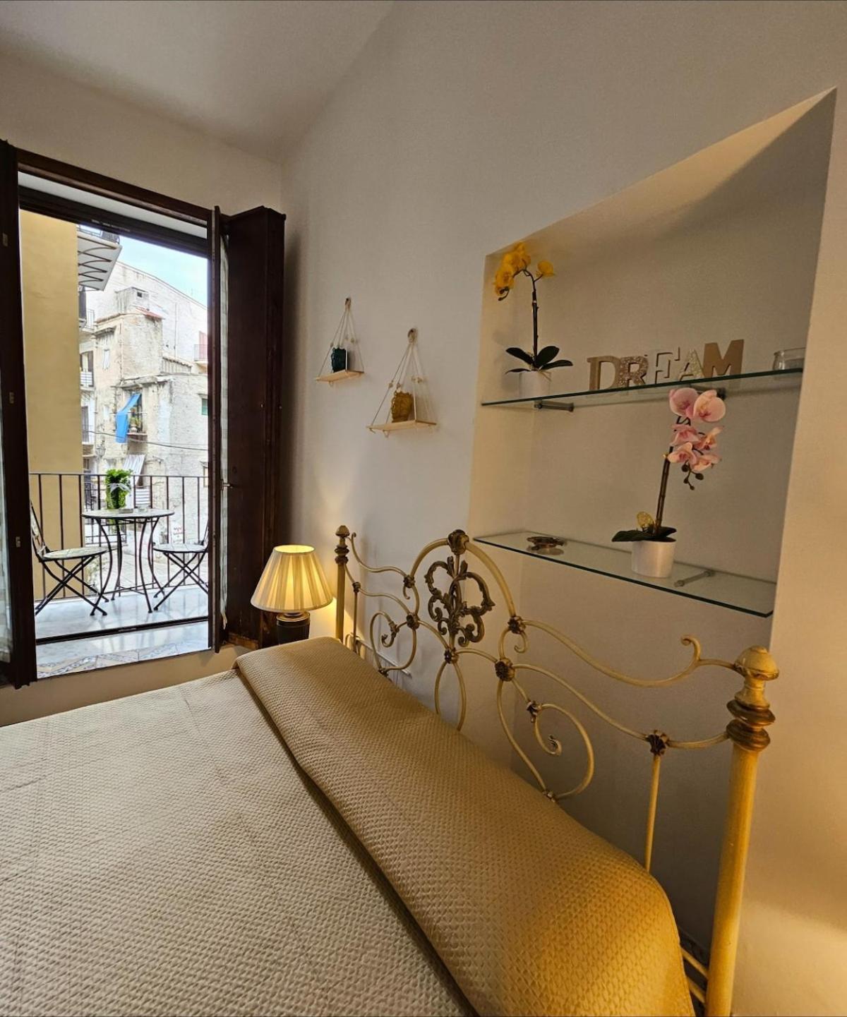 Villa La Rosa Bianca Della Vucciria à Palerme Extérieur photo